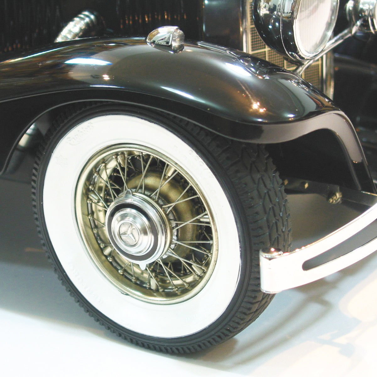 Raised Three-pointed Stars  - M006