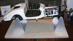 Mercedes Chassis Stands - M042